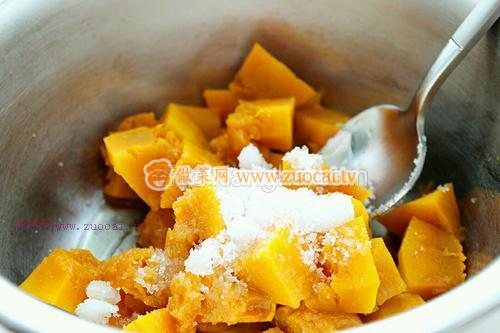 椰蓉南瓜豆沙餅的做法