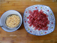 蘿卜臘腸粑粑的做法步驟1