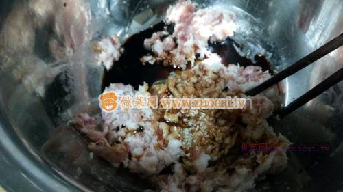 豬肉西葫蘆鍋貼的做法