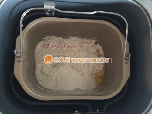 網(wǎng)紋夾心面包的做法