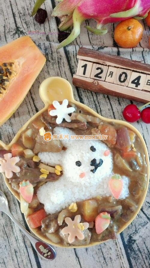 卡通兔咖喱牛肉飯的做法