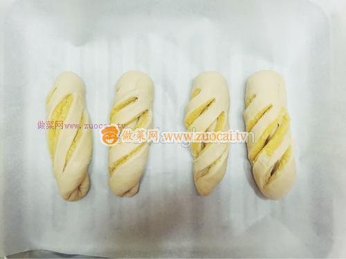 椰蓉面包的做法