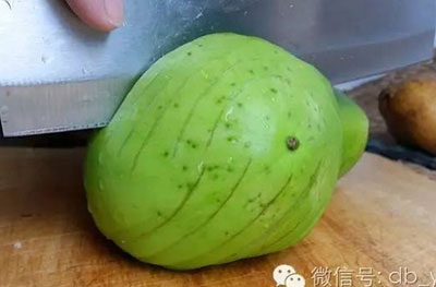 燈籠花刀的切法圖解，豬腰和茄子怎么切燈籠花刀