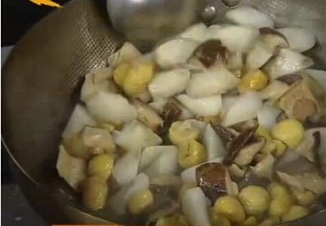 怎么做山藥燉板栗？