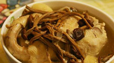 茶樹(shù)菇老鴨湯