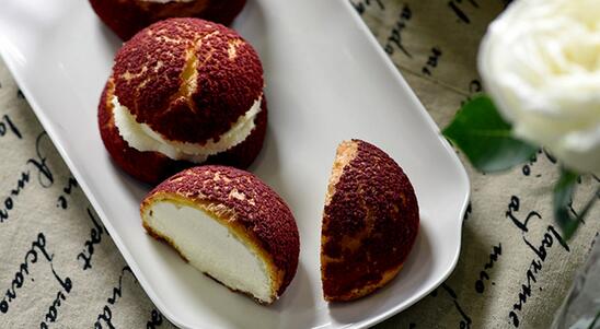 如何做紅曲酥皮泡芙？