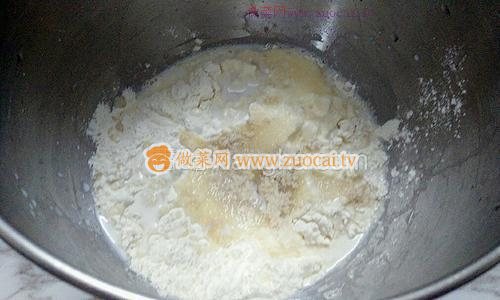 丹麥?zhǔn)炙好姘淖龇?/ data-0NA0=