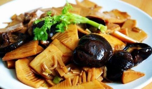 春筍香菇炒牛肉怎么做？