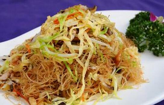 美味小吃沙茶炒米粉怎么做？