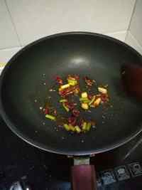 干豆角燜肉皮的做法步驟5