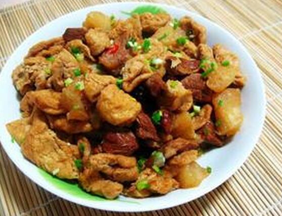 快手家常菜油豆泡燒肉怎么做？