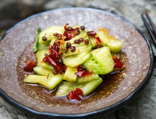 開胃下酒菜油辣醉黃瓜怎么做？
