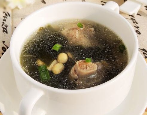 蘿卜海帶排骨湯