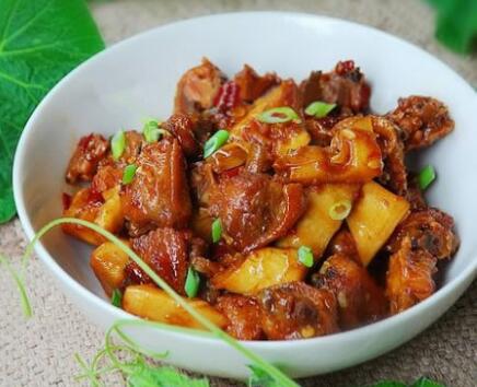 如何做減肥減脂的酒香春筍雞？