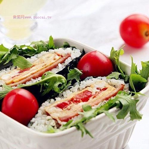 海苔飯團(tuán)便當(dāng)?shù)淖龇?/ data-fTN3=