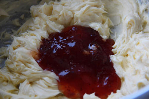 冰涼舒爽冰激凌新吃法比哈根斯達還好吃！的做法