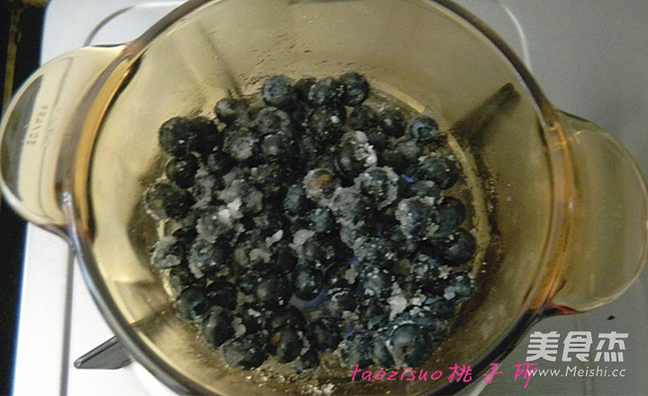 藍(lán)莓冰淇淋的做法