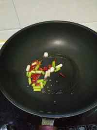 干豆角燜肉皮的做法步驟4