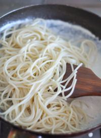 甜蝦蘆筍白醬意面#圣誕美味意餐#的做法步驟5