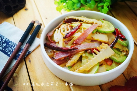 冬筍干鍋臘肉的做法