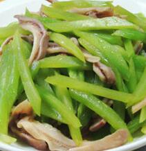 萵筍炒豬肚的家常做法 超下飯的萵筍炒豬肚是怎么做的