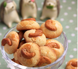 堅(jiān)果攝入過(guò)多易發(fā)胖 吃堅(jiān)果應(yīng)注意三點(diǎn)