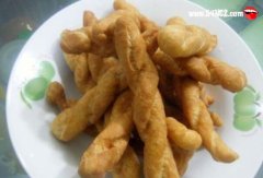 【怎樣炸麻花】炸麻花的做法_制作方法視頻
