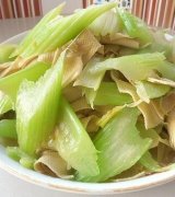 西芹豆皮的做法視頻