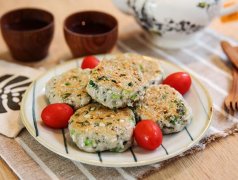 香脆馬蹄煎魚(yú)餅的做法視頻