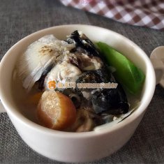絲瓜魚(yú)頭湯的做法