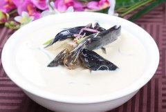 嘎魚(yú)燉豆腐