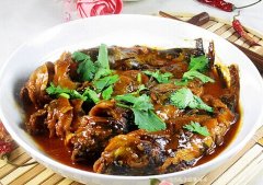 醬燜嘎魚(yú)