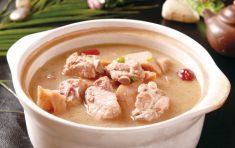 吃肉時+一片藕血脂不升高 肉和藕一起吃有什么好處