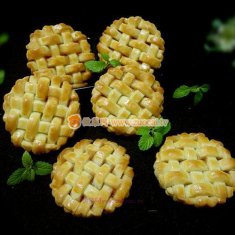 草莓醬夾心編織餅干的做法