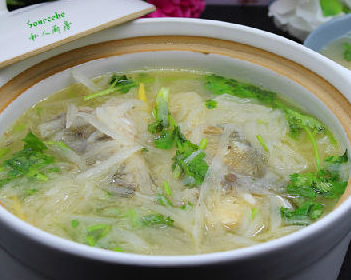 蘿卜絲魚湯的家常做法