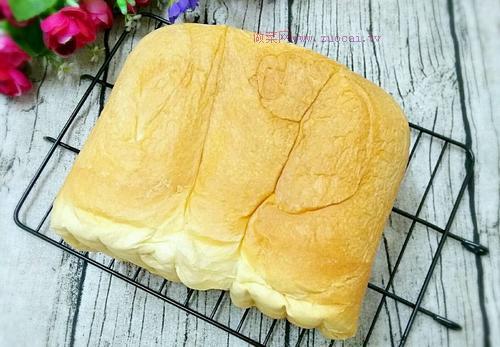 奶油吐司（面包機(jī)版）的做法