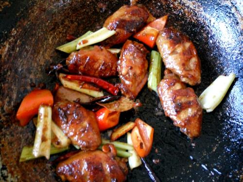 干鍋香辣雞翅的做法