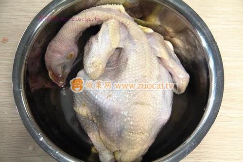 餐桌上雞情四射，比肯德基還美味的奧爾良烤雞的做法