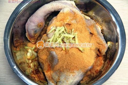 餐桌上雞情四射，比肯德基還美味的奧爾良烤雞的做法