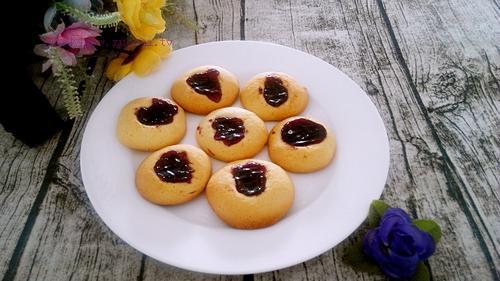 藍莓醬小餅干的做法