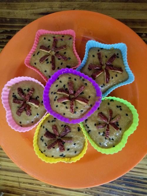 紅糖紅棗發(fā)糕的做法