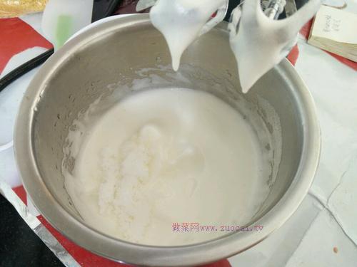 6寸戚風(fēng)蛋糕的做法