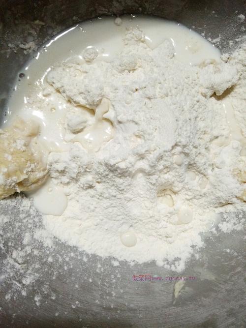 一次發(fā)酵的中種愛心小餐包的做法