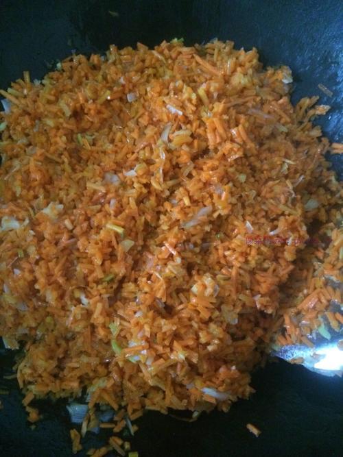 胡蘿卜豬肉包子的做法