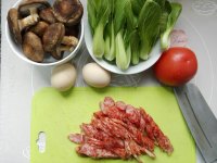 砂鍋版廣式臘味煲仔飯的做法步驟2