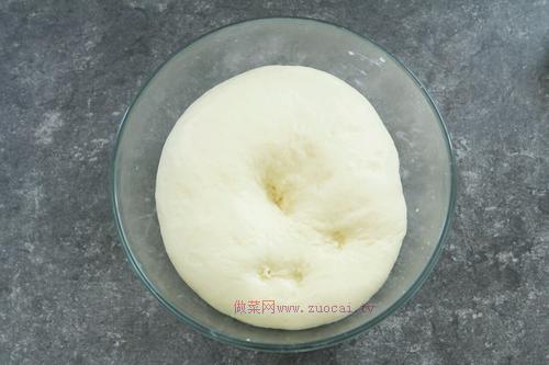 黑椒火腿腸面包的做法