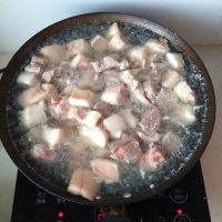 筍干紅燒肉的做法步驟3