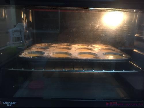 瑪?shù)铝盏案獾淖龇?/ data-SudG=