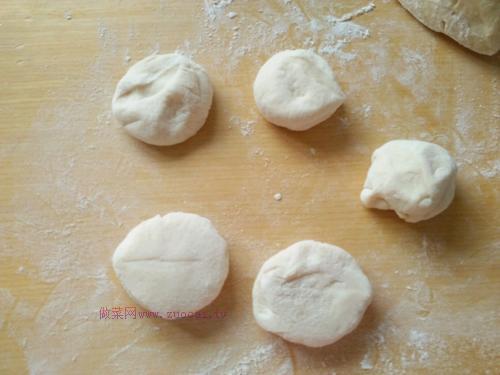 豬肉蘿卜包子的做法