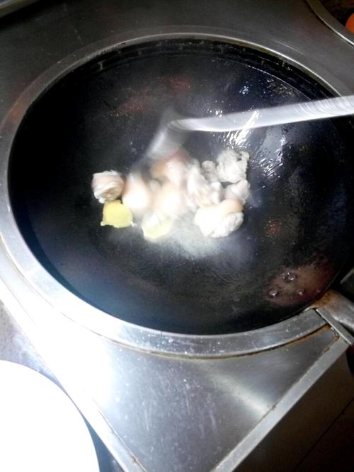 塔吉鍋版燜豬蹄的做法